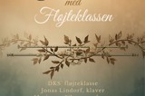 🎄 Julekoncert med Fløjteklassen i Lille Sal 🎶

Kom og lad julefreden sænke sig, når DKS’ fløjteklasse inviterer til en hyggelig koncert fyldt med varme toner og festlig atmosfære.
Med pianisten Jonas Lindorf og underviser Marianne Sihvonen spiller eleverne et smukt udvalg af julemusik samt hits fra fløjte- og piccolo-repertoiret – bl.a. værker af Vivaldi, Saint-Saëns, Beethoven og Gaubert.
Glæd jer til en stemningsfuld pause midt på dagen.
🎶Vi glæder os til at fejre julen med jer🎶